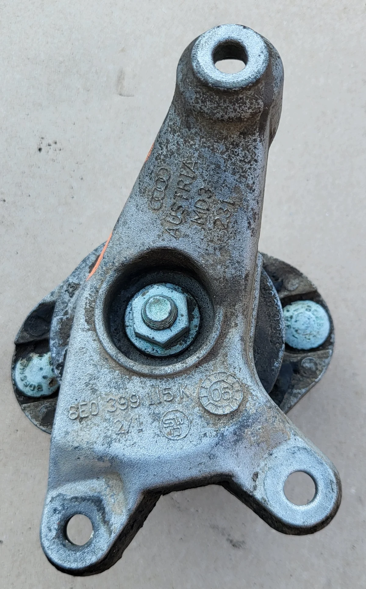Support boîte de vitesses Audi A4 B6 B7 1.8 T image 3