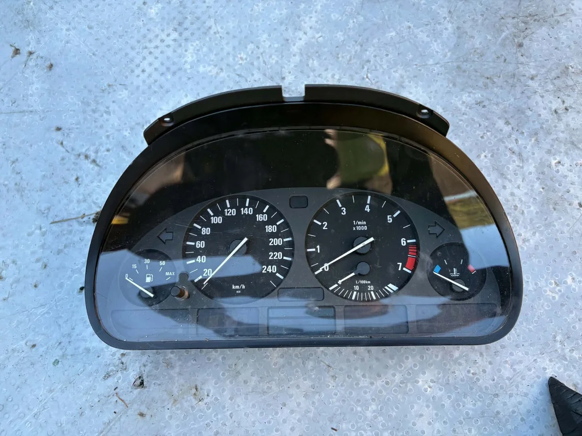 Tacho BMW E39 Benzin 6907015