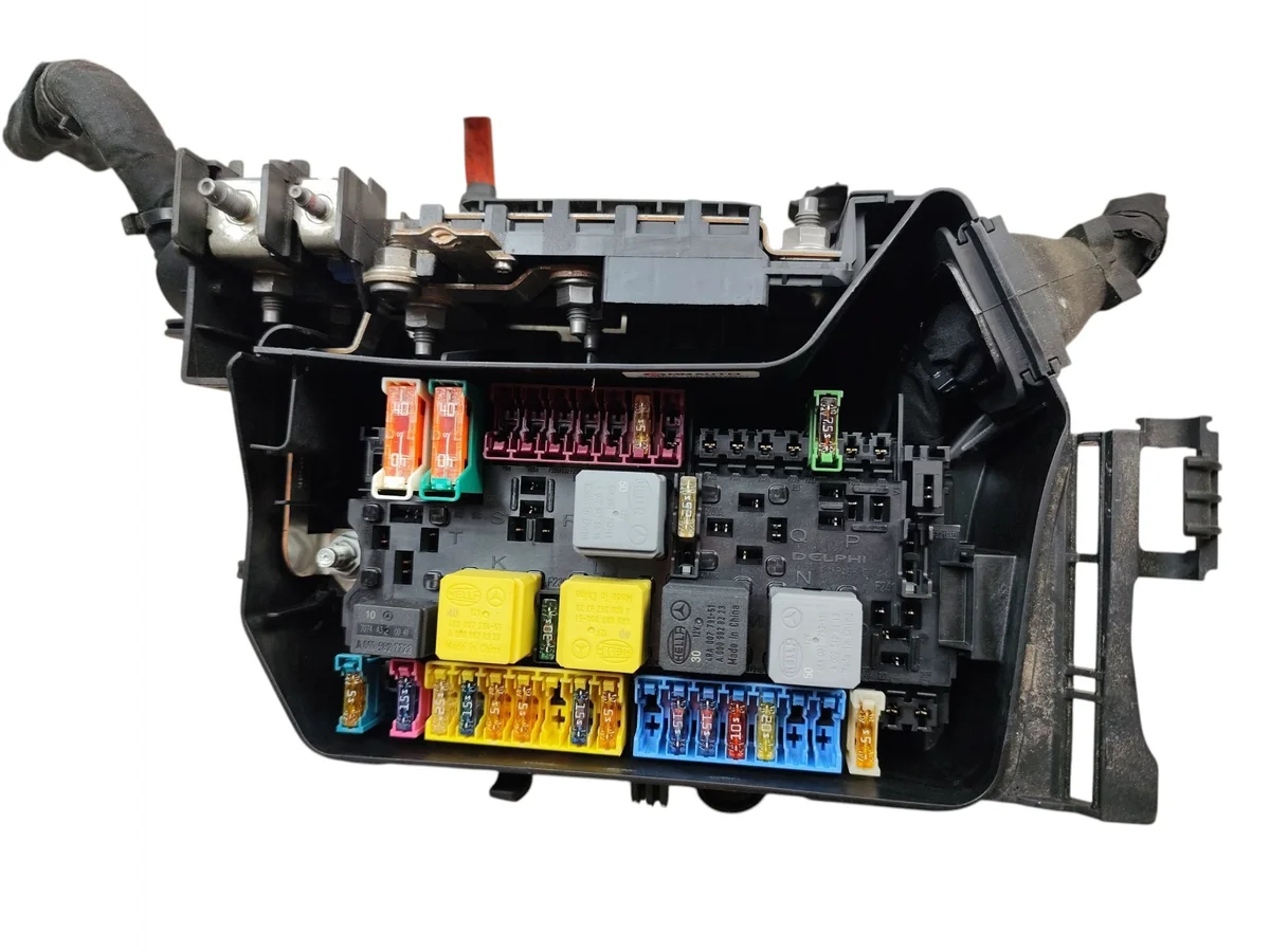 Boîtier fusible Mercedes A2465400182