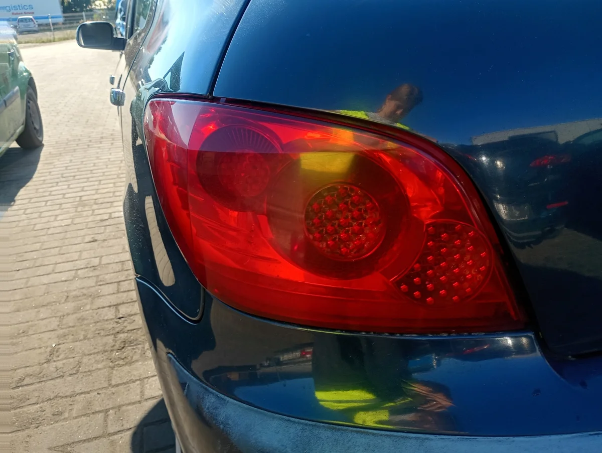 Taka Peugeot 307 FL 04-09 vasen takavalo