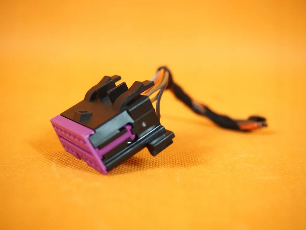 Audi A5 8T Computer Plug 3ad972565a image 6