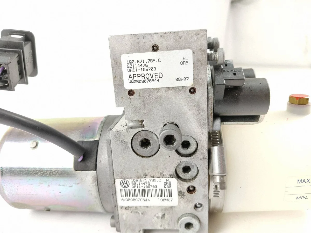 Pumppu Volkswagen Eos 1Q0871789C image 5