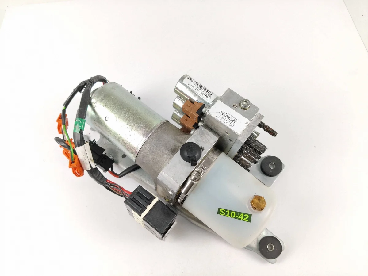 Kattopumppu Audi A4 B7 Cabrio 8H0871611B
