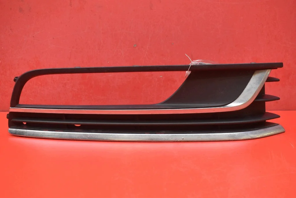 Rejilla Parachoques VW Passat B7 Derecha Cromada