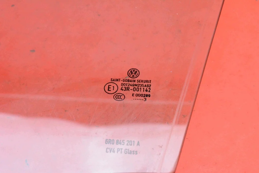 Seitenfenster vorne links VW Polo 5 6R image 4