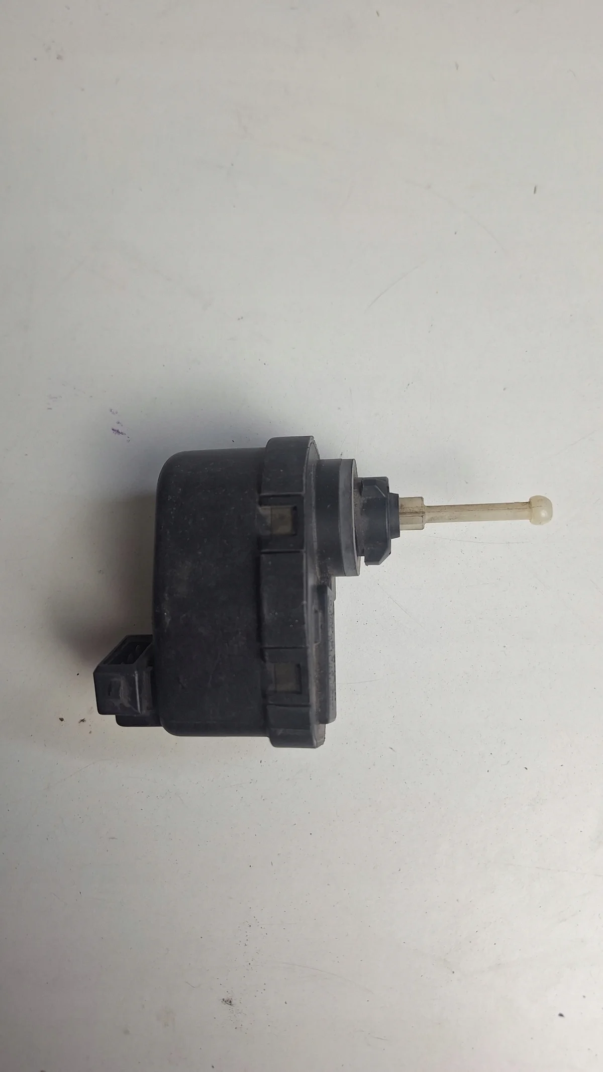 Audi 80 90 B4 Headlight Adjuster Motor 8A0941295 image 3
