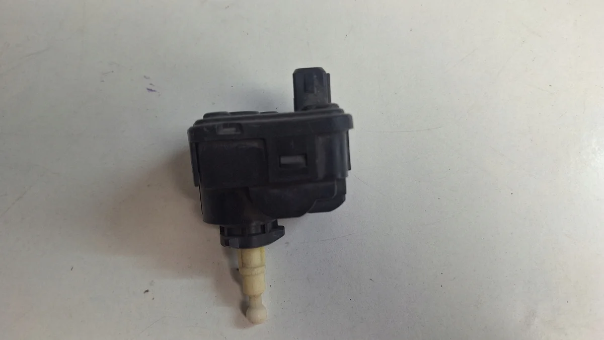Motore Regolazione Fari VW Golf III 1H0941295C