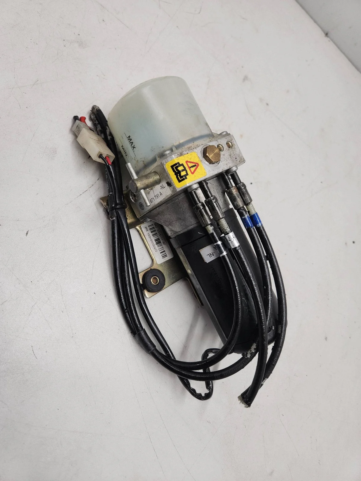 Cabrio-katon pumppu VW Golf IV 1E0871791A