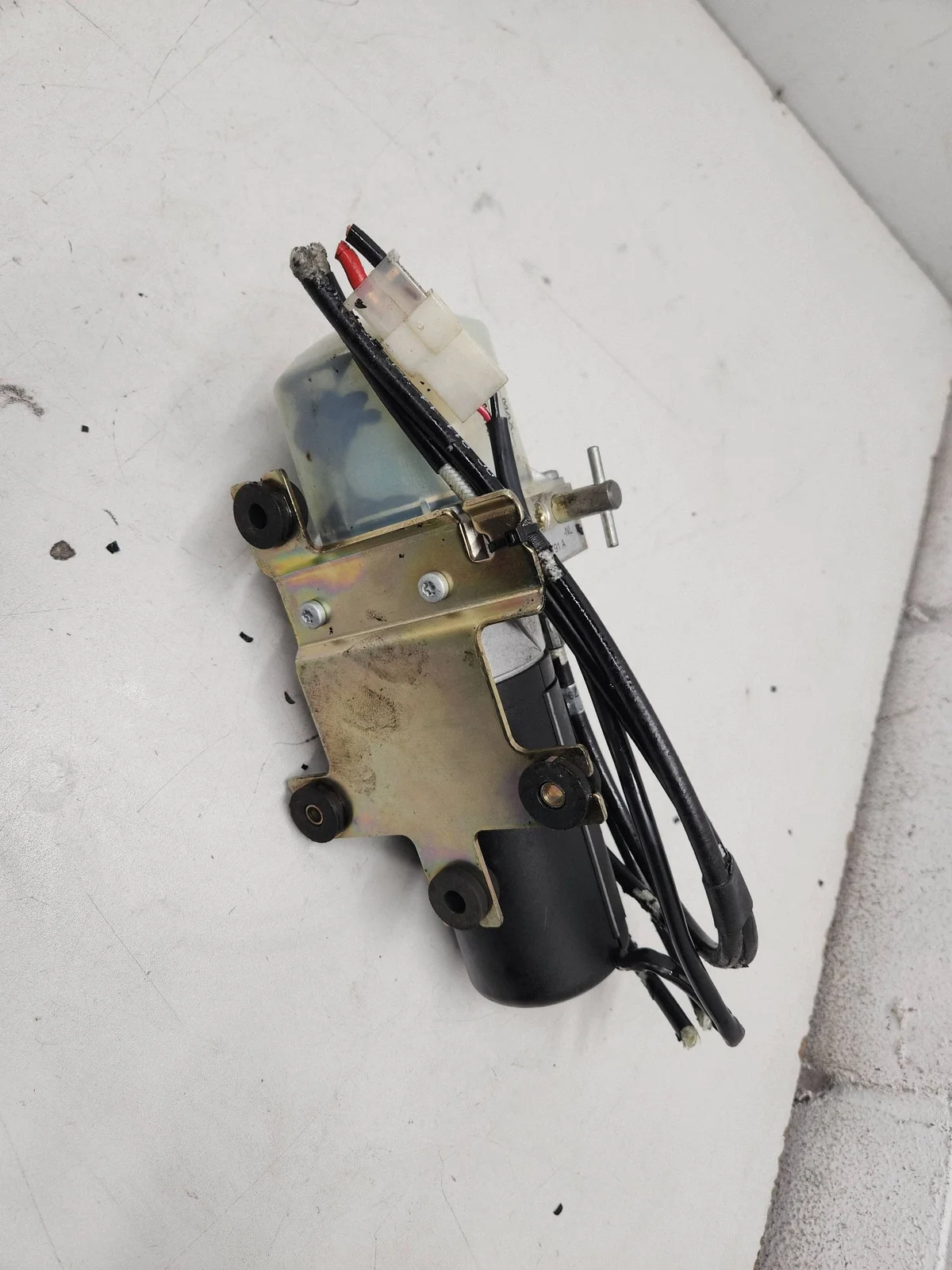 Cabrio-katon pumppu VW Golf IV 1E0871791A thumbnail 3