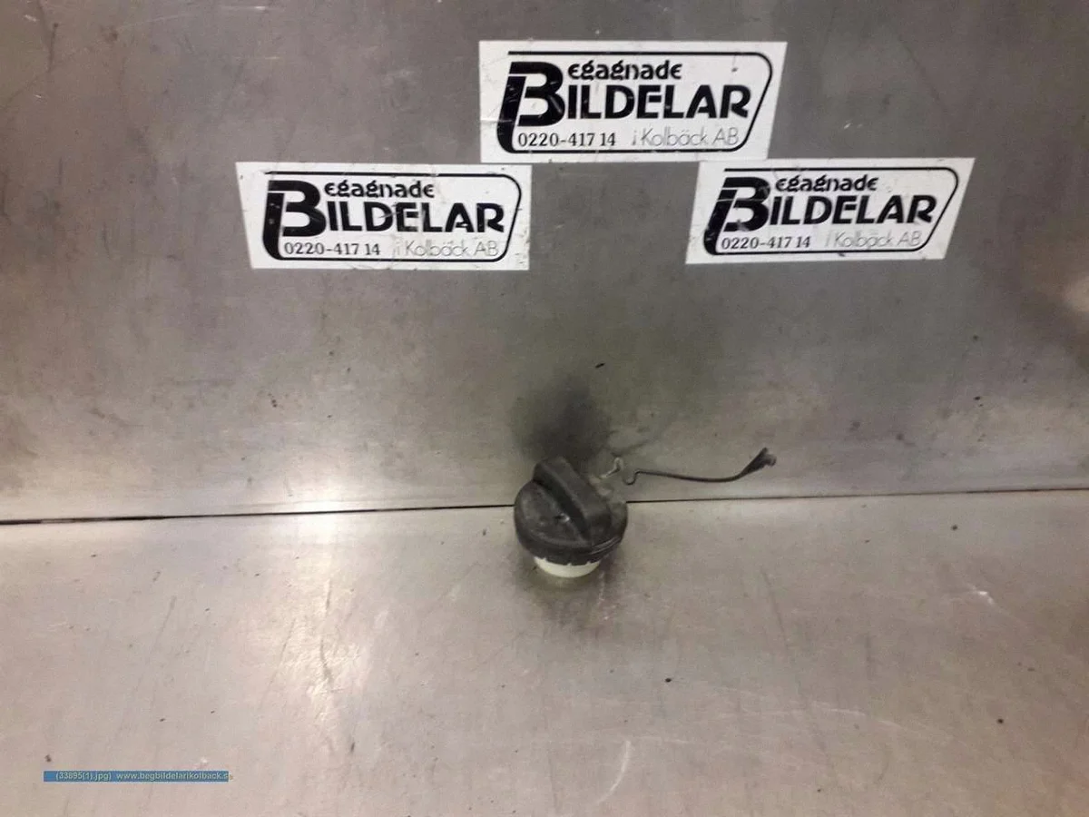 2012 Toyota Prius (XW30) Tanklock