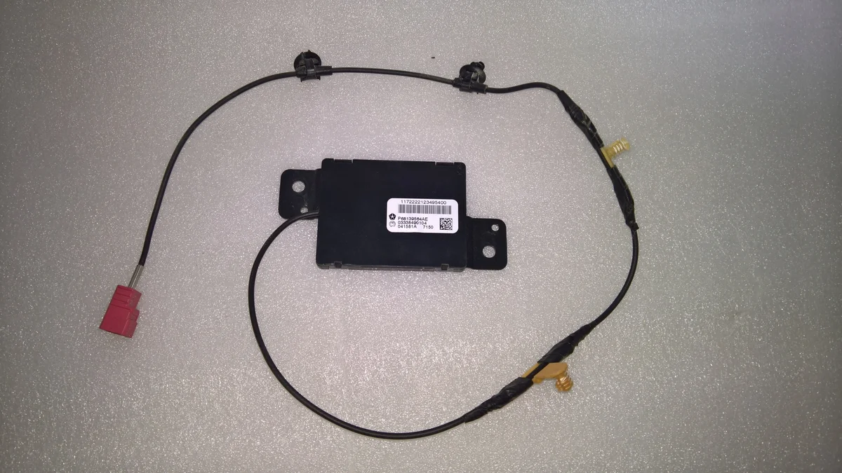 Antenne Keyless Chrysler 300 II 2015