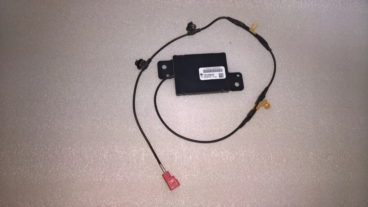 Chrysler 300 II Antenne Keyless 68139564AE image 5