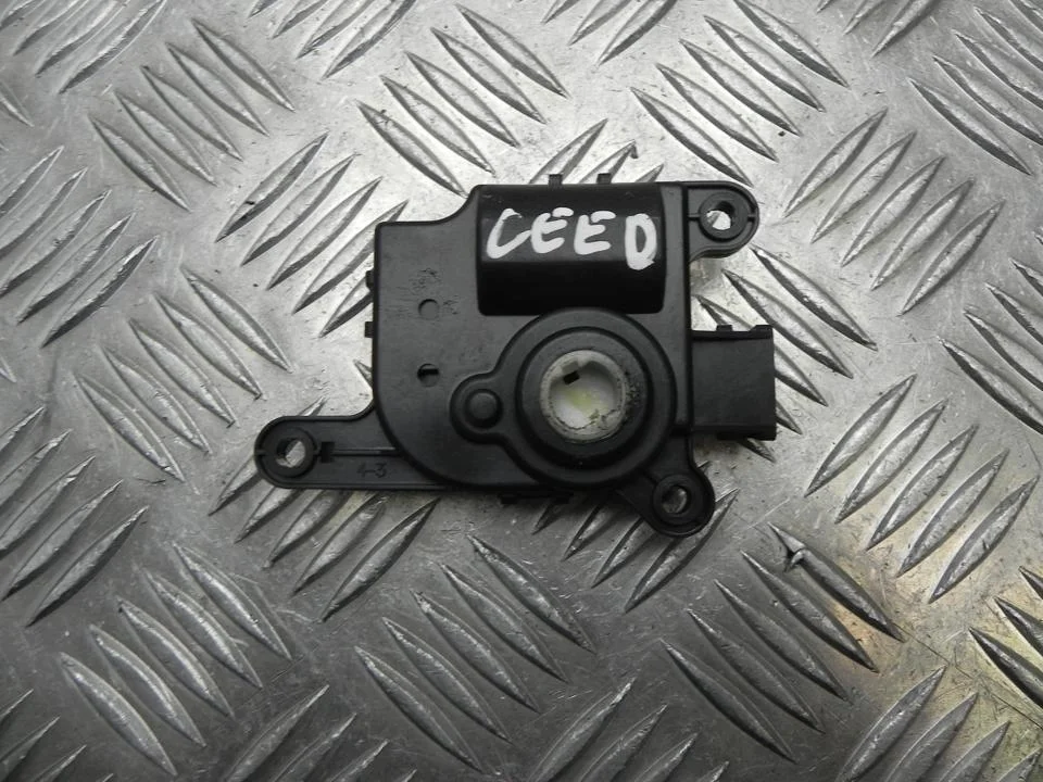 Motor de Atuador da Aba de Temperatura Kia CEE'D AB1R0005