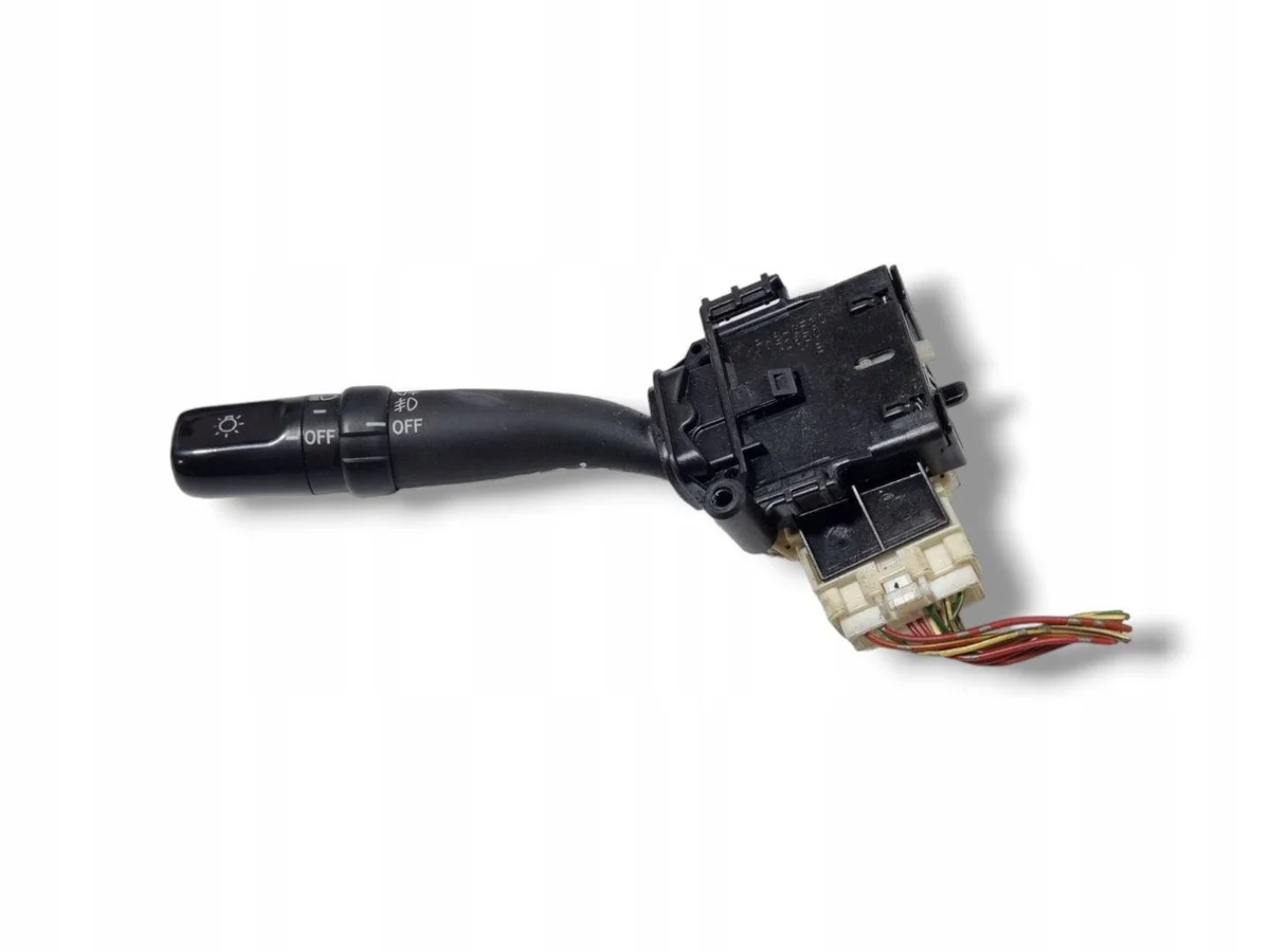 Schakelaar Toyota Avensis T250 2006 84140-05100