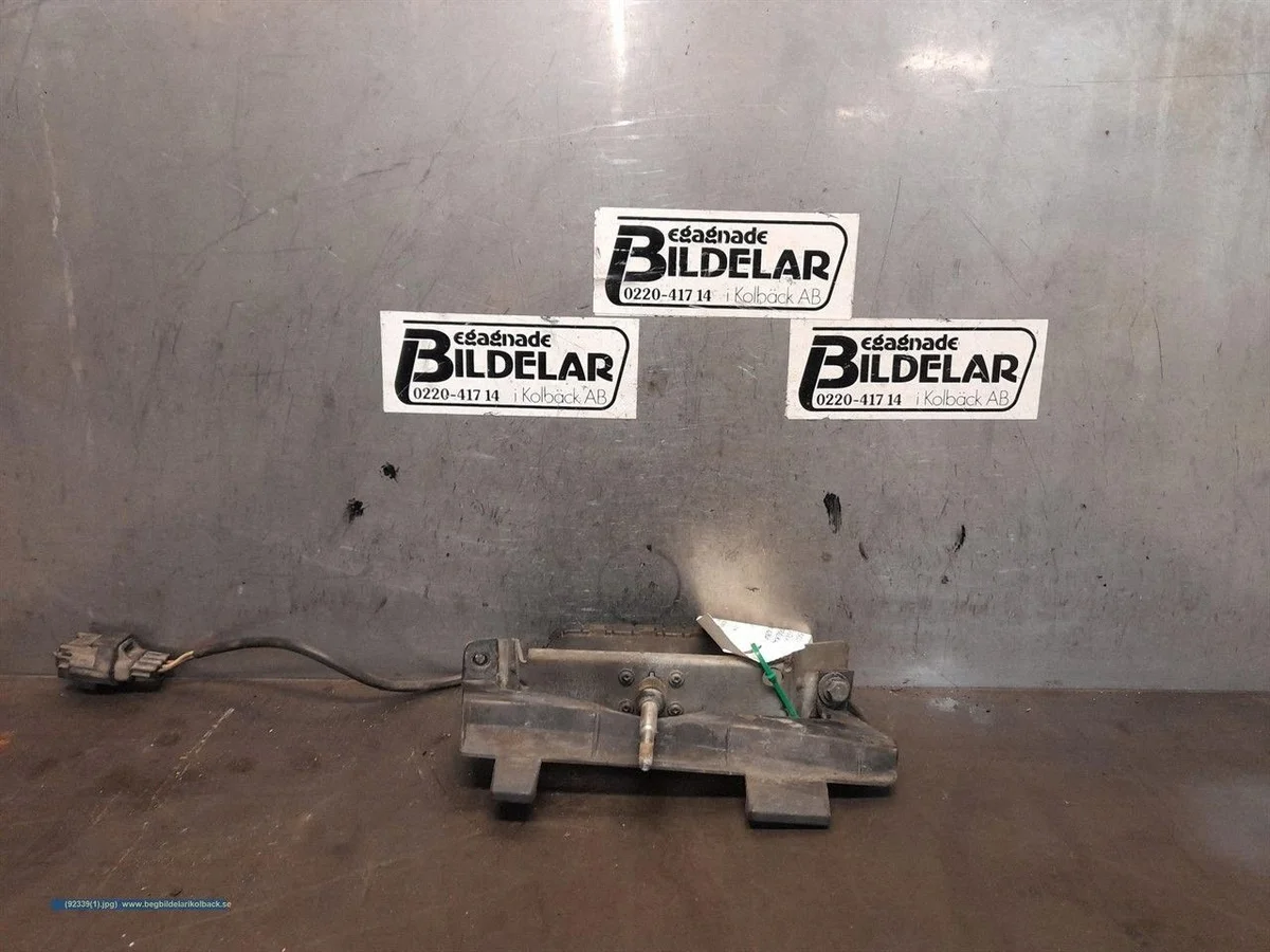 Volvo XC70 2001 Motor Limpa Farol 8620959