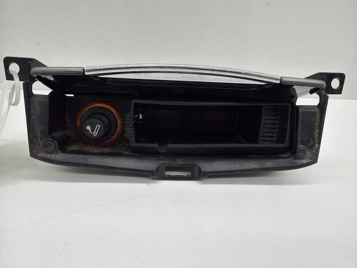 Ford Mondeo MK IV Aschenbecher vorne 1508638 image 4