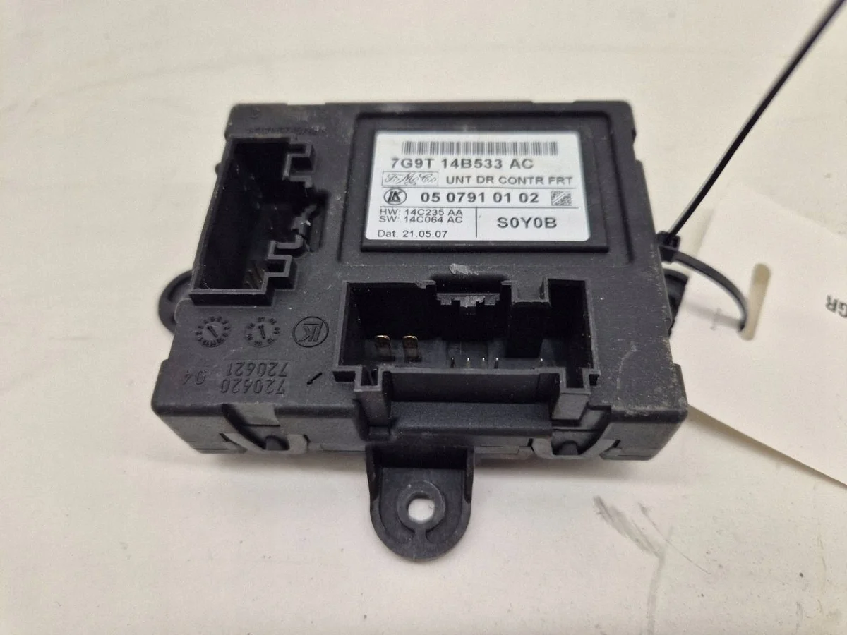Module de porte Ford Mondeo MK IV 1481796