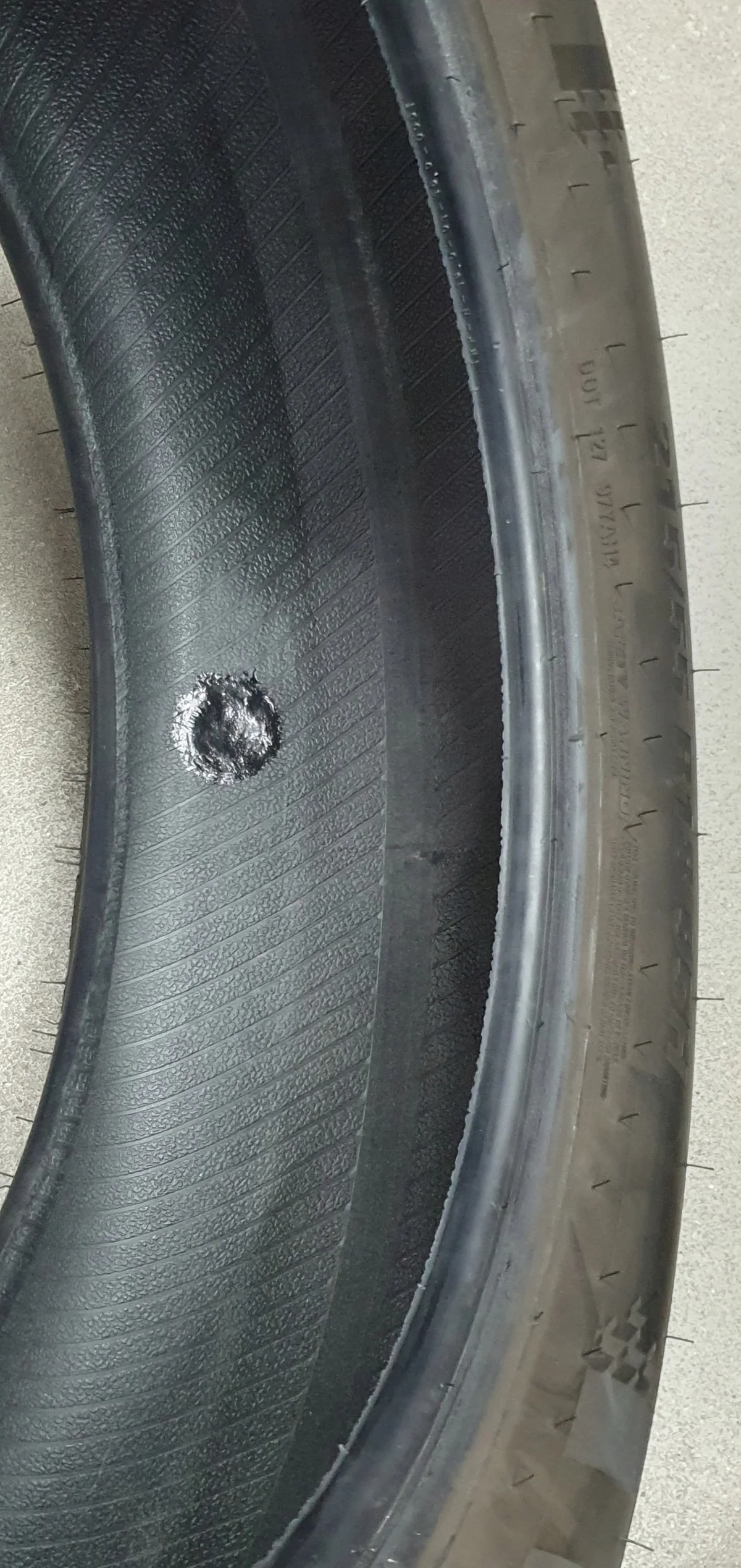 Pneu été Kumho Ecsta HS51 215/55R18 95 H image 3