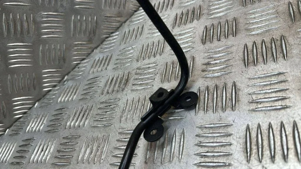 Land Rover CK5Q-6C851-BB Olieleiding Gebruikt image 4