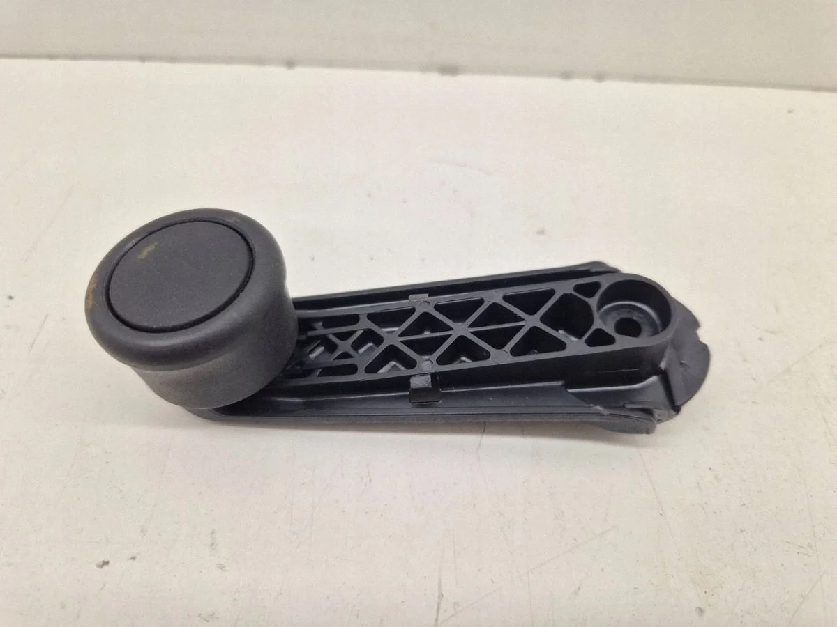Rear Window Crank Handle Audi 8Z0837581B