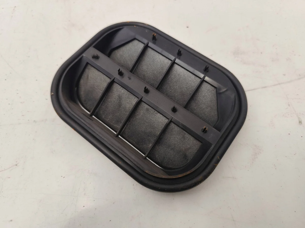 Lüftungsgitter hinten Chevrolet Corvette C5 C6 C7 10285751