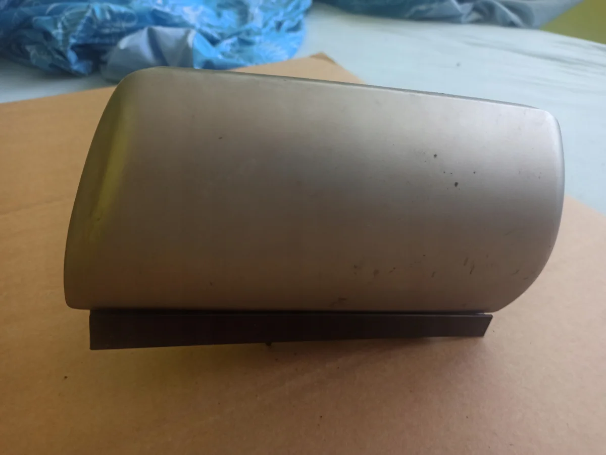 Alfa Romeo 156 cenicero OEM 33665599 image 3