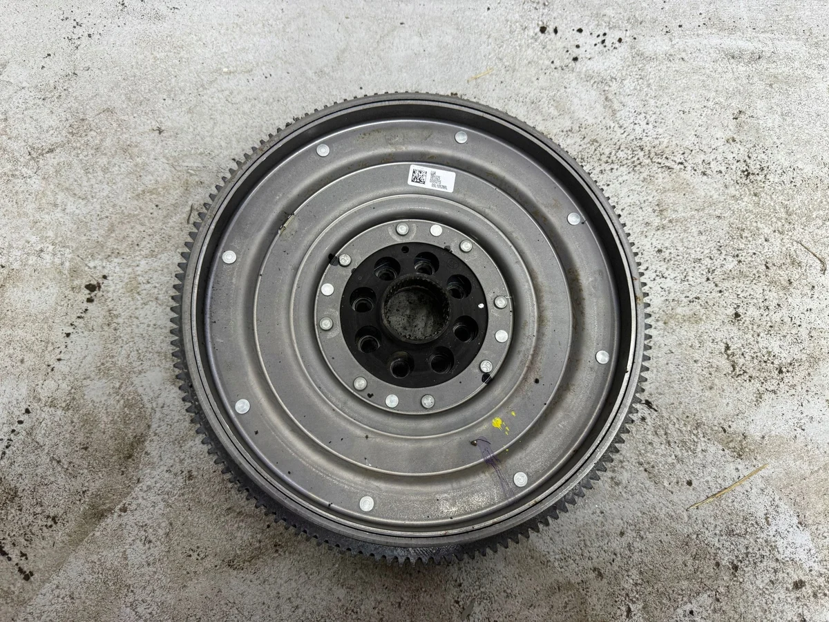 Volant moteur Volkswagen Tayron II 05L105266L image 3