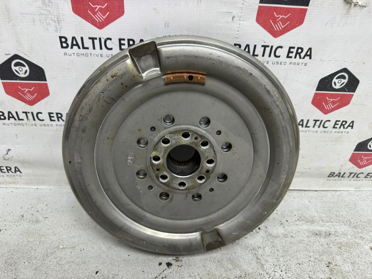 Volant moteur Volkswagen Tayron II 05L105266L image 5