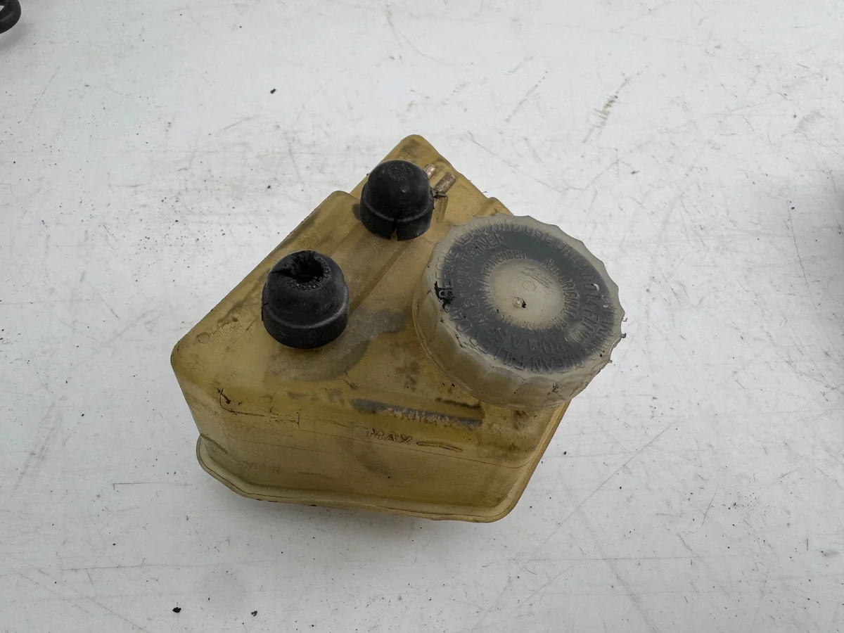 Depósito líquido frenos Mercedes S W126