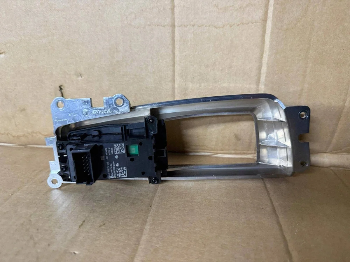 BMW Handbremsknopf OE 6822518 image 4