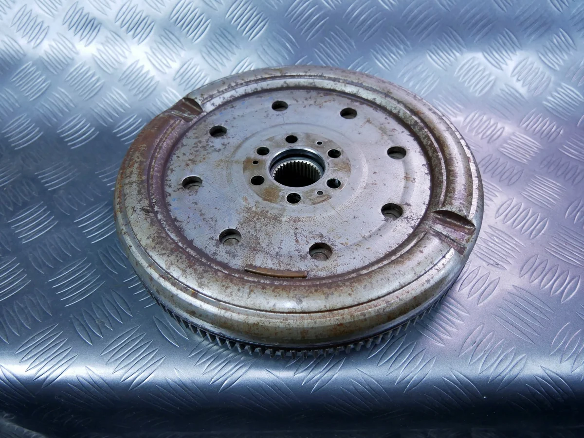Volante Bimassa DSG 04E105266E Audi Q3