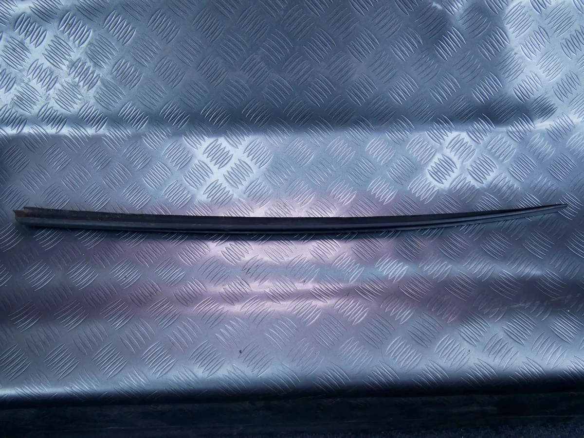 Moldura Parabrisas Audi A4 B8 Izquierda 8K0854327