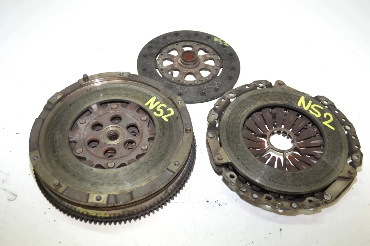 BMW E90 E91 E60 2.5i N52 Koppeling Vliegwiel