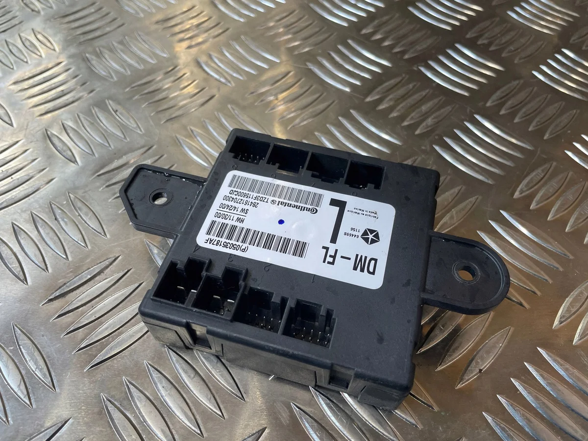 Dodge Challenger Door Module Left 3.6L 2016 image 3