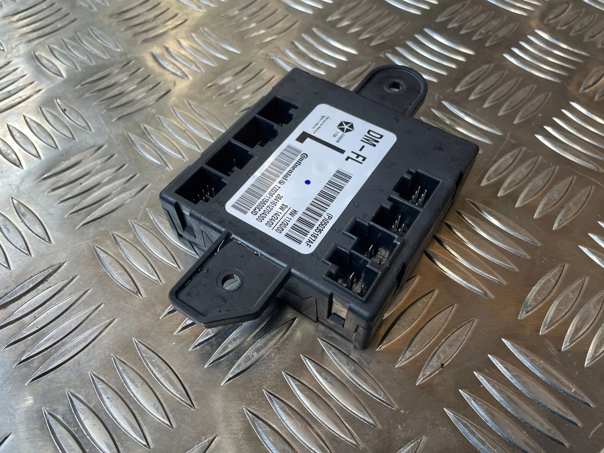 Dodge Challenger Door Module Left 3.6L 2016 image 4