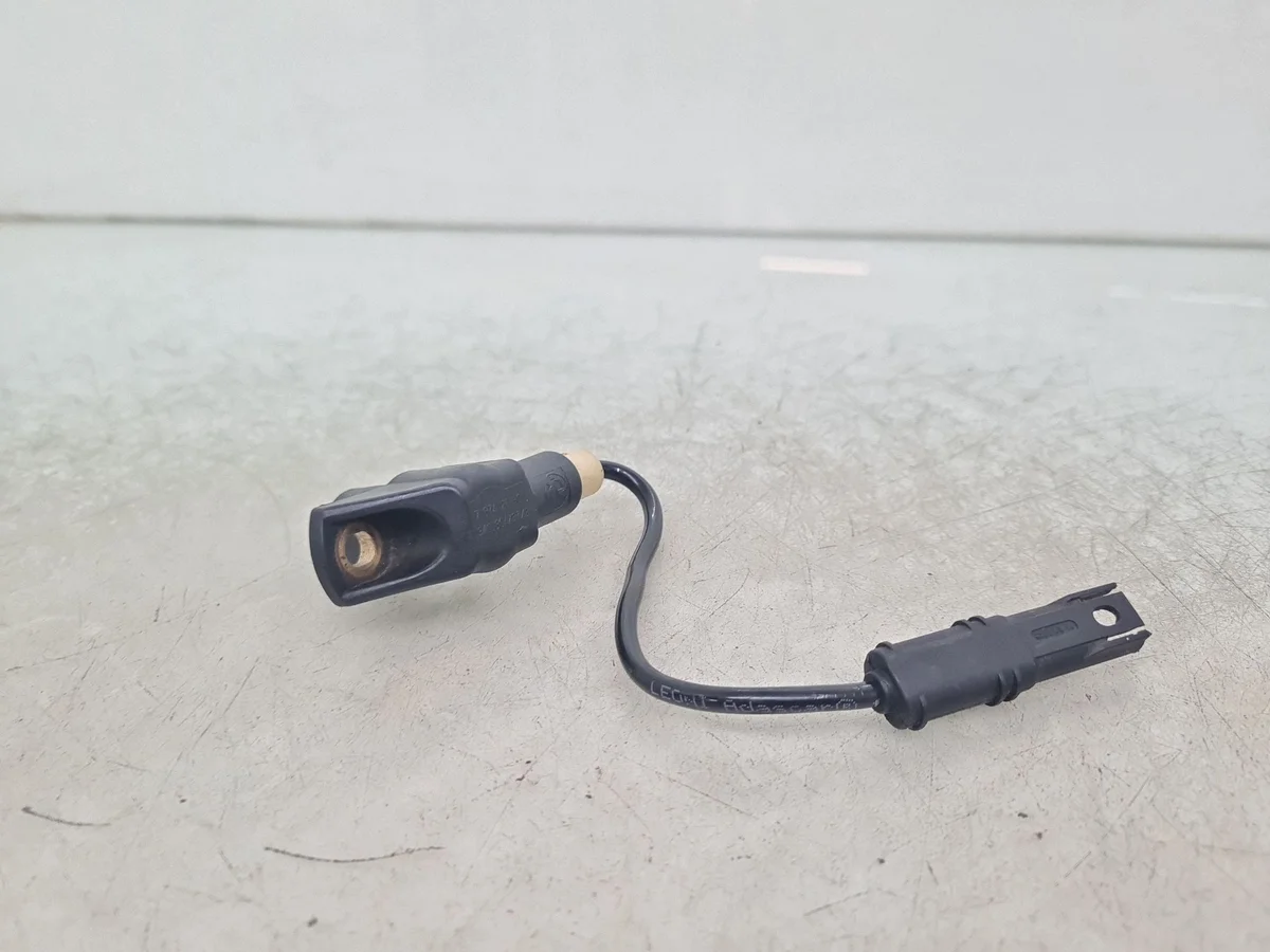 2010 AC 428 Crankshaft Position Sensor 7674201
