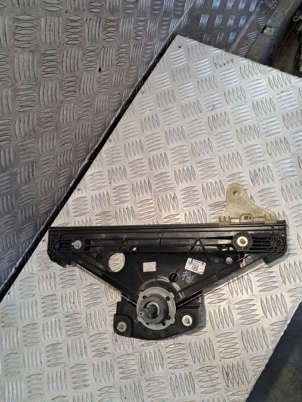Renault Clio V Fensterheber rechts hinten 827204807R image 4