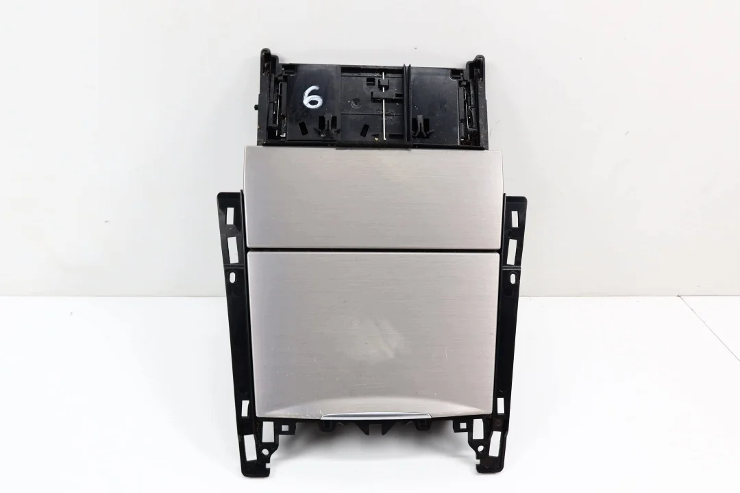 Mercedes W212 askkopp dekorram 2126809750