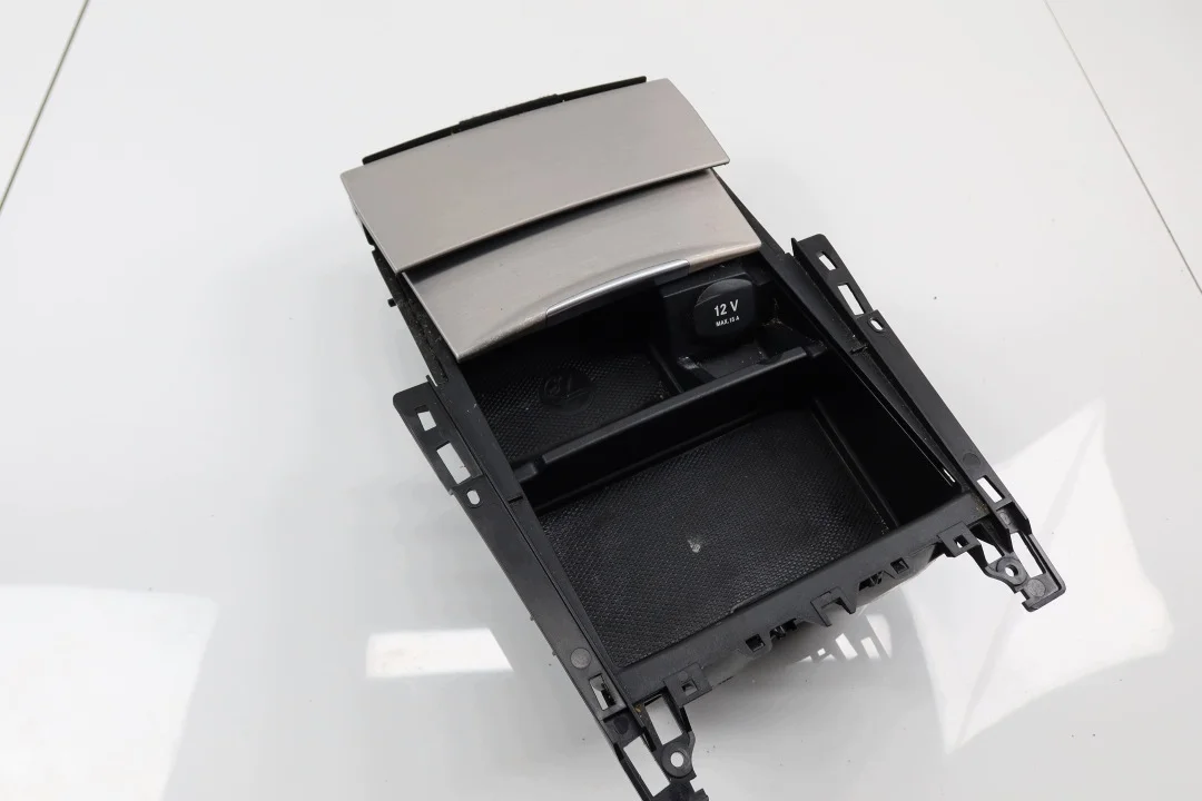 Mercedes W212 Aschenbecher Zierleiste Alu Grau image 6