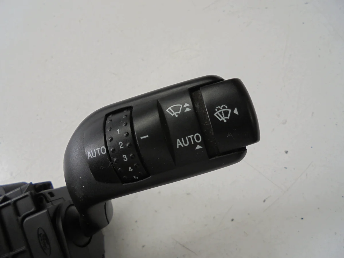 Comutador Ford C-MAX 1.6 TDCI Usado image 3