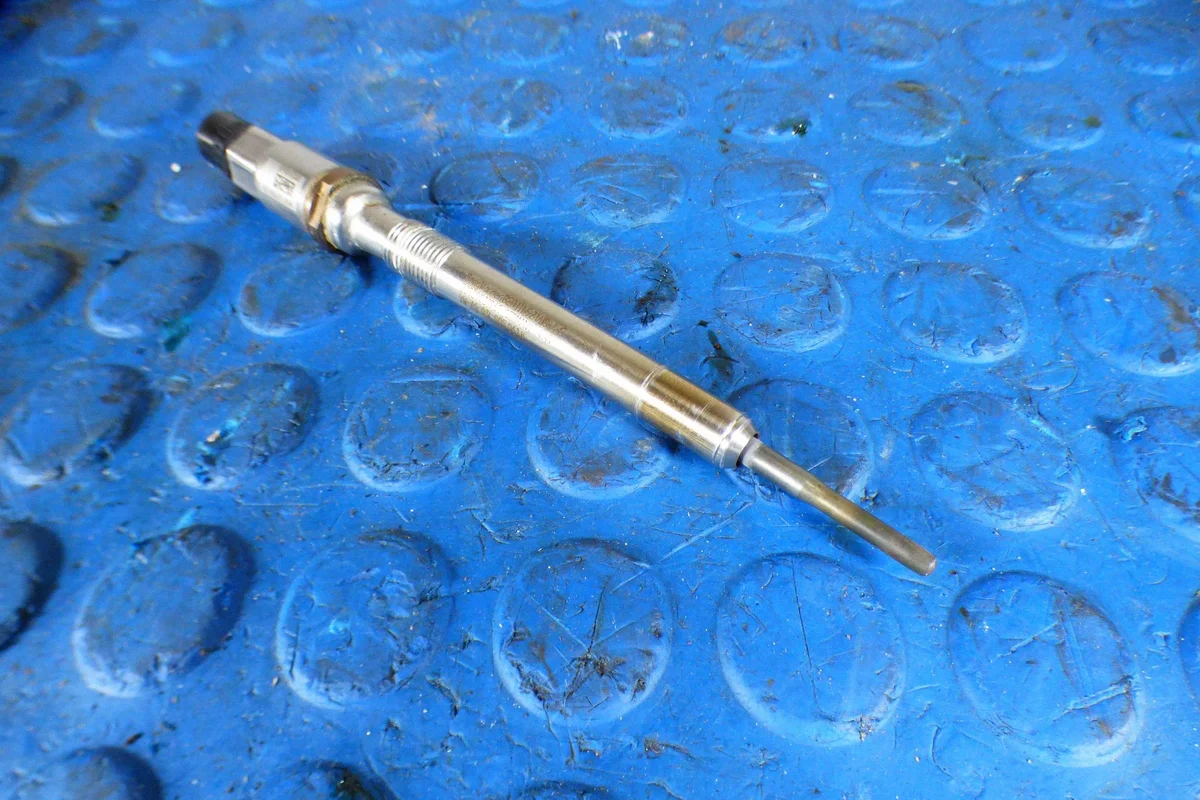 Candela di preriscaldamento 03L905061H Skoda