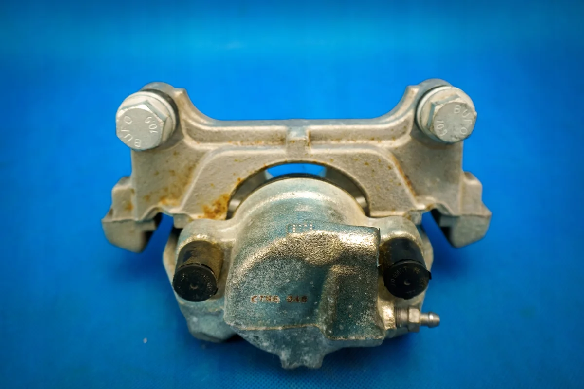 Bremssattel vorne Audi A4 A5 8K0615106AB image 3