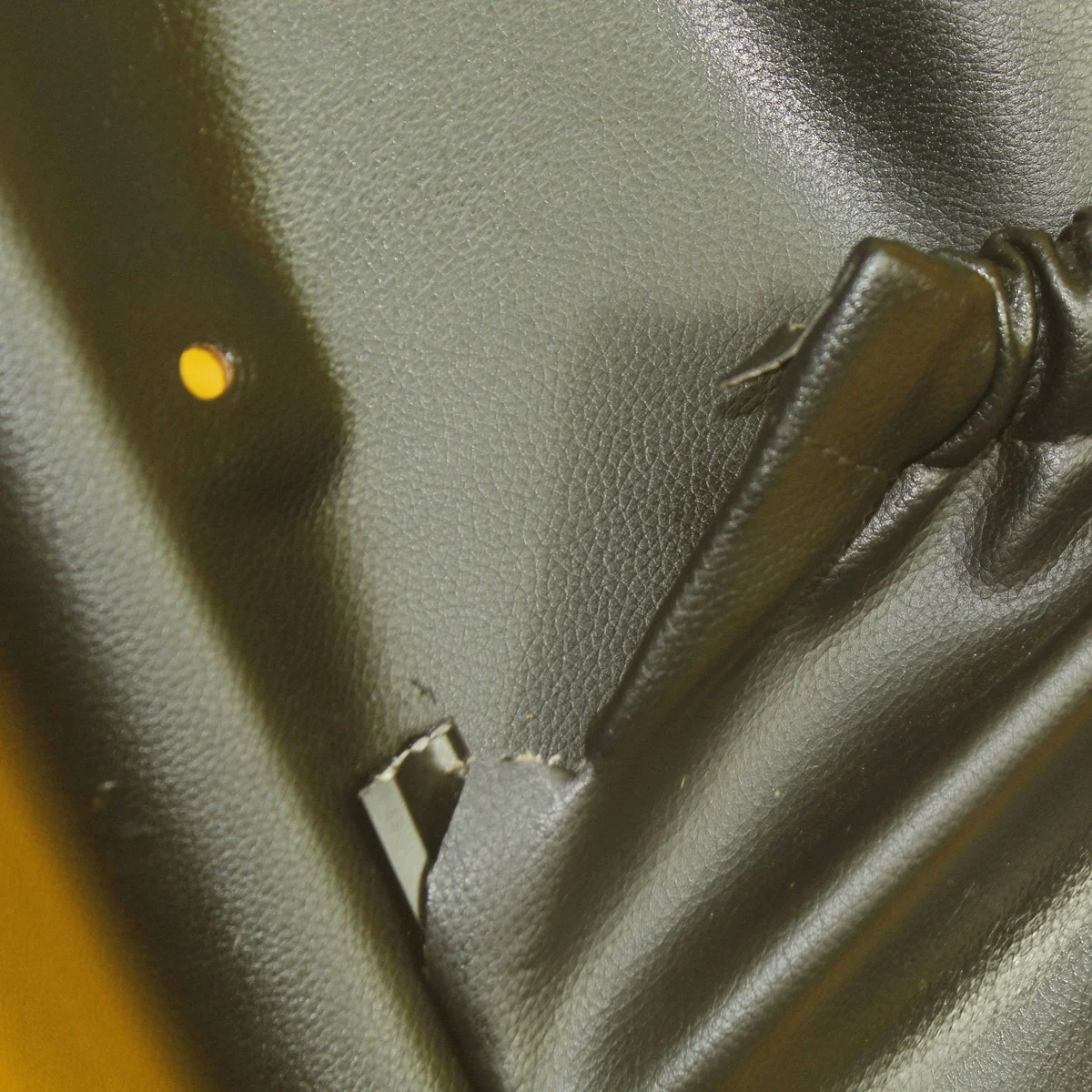 Dossier de siège MERCEDES W219 CLS Cuir Droit image 4