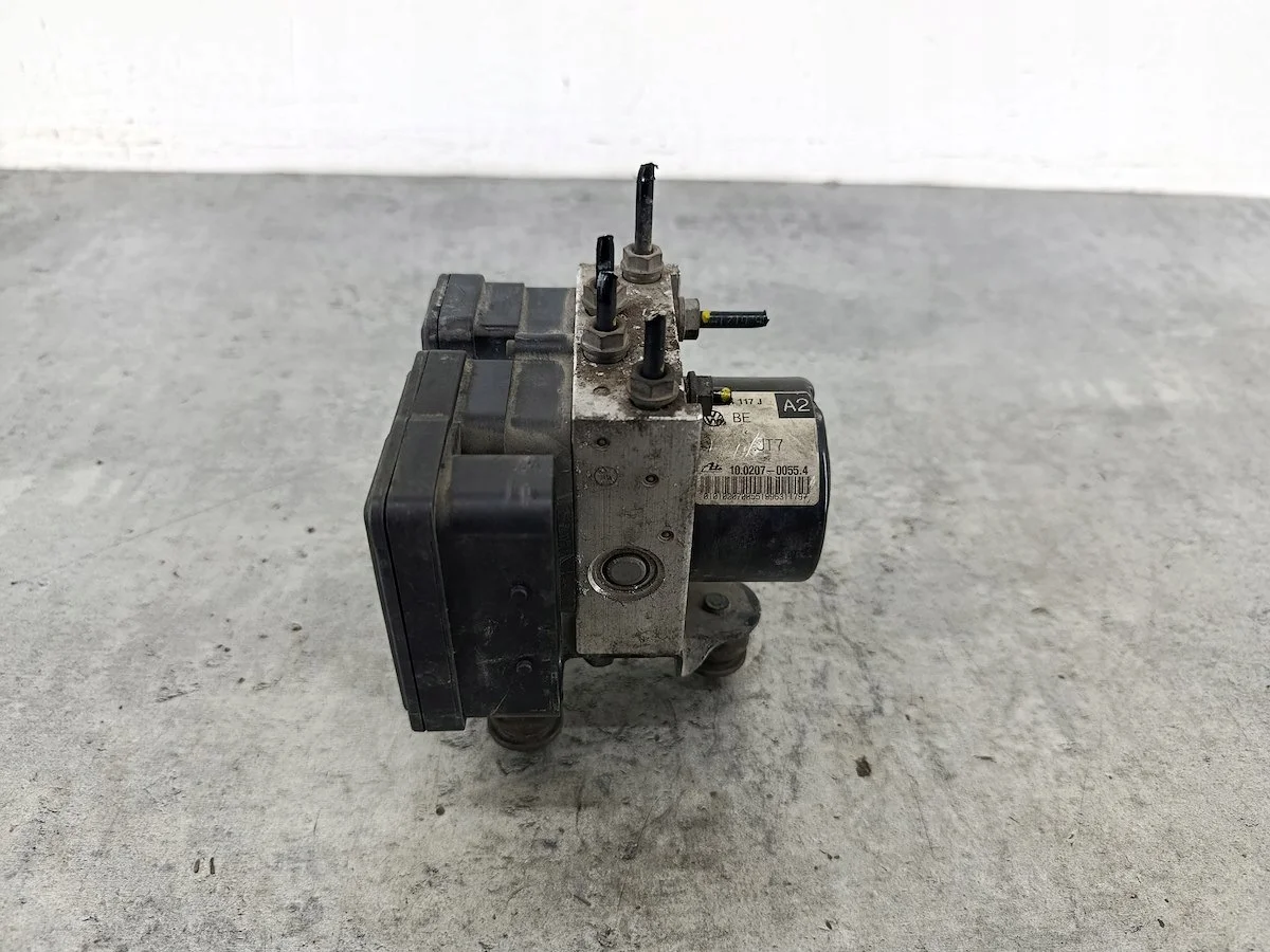 ABS-pumppu Skoda Octavia II 1K0614117J