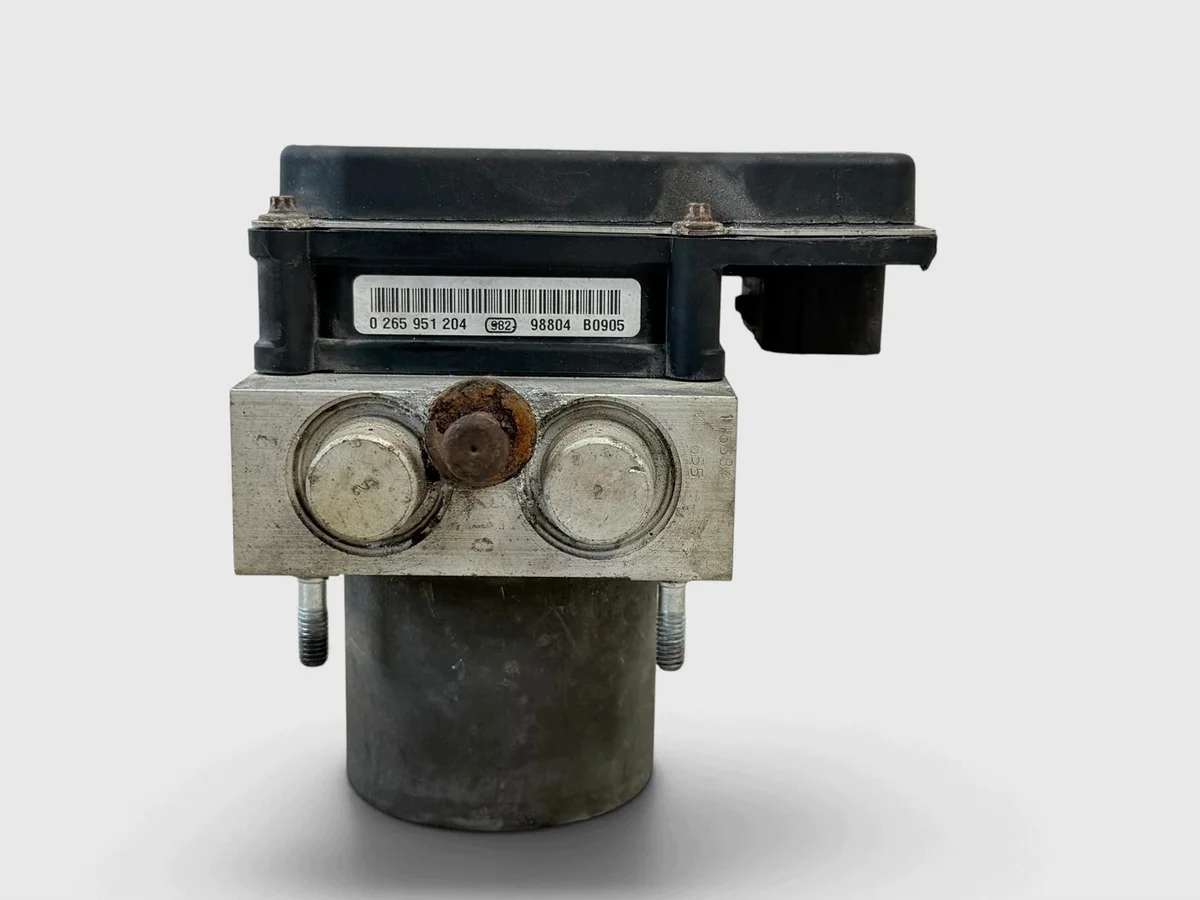 ABS Control Module for Chevrolet Tahoe image 3