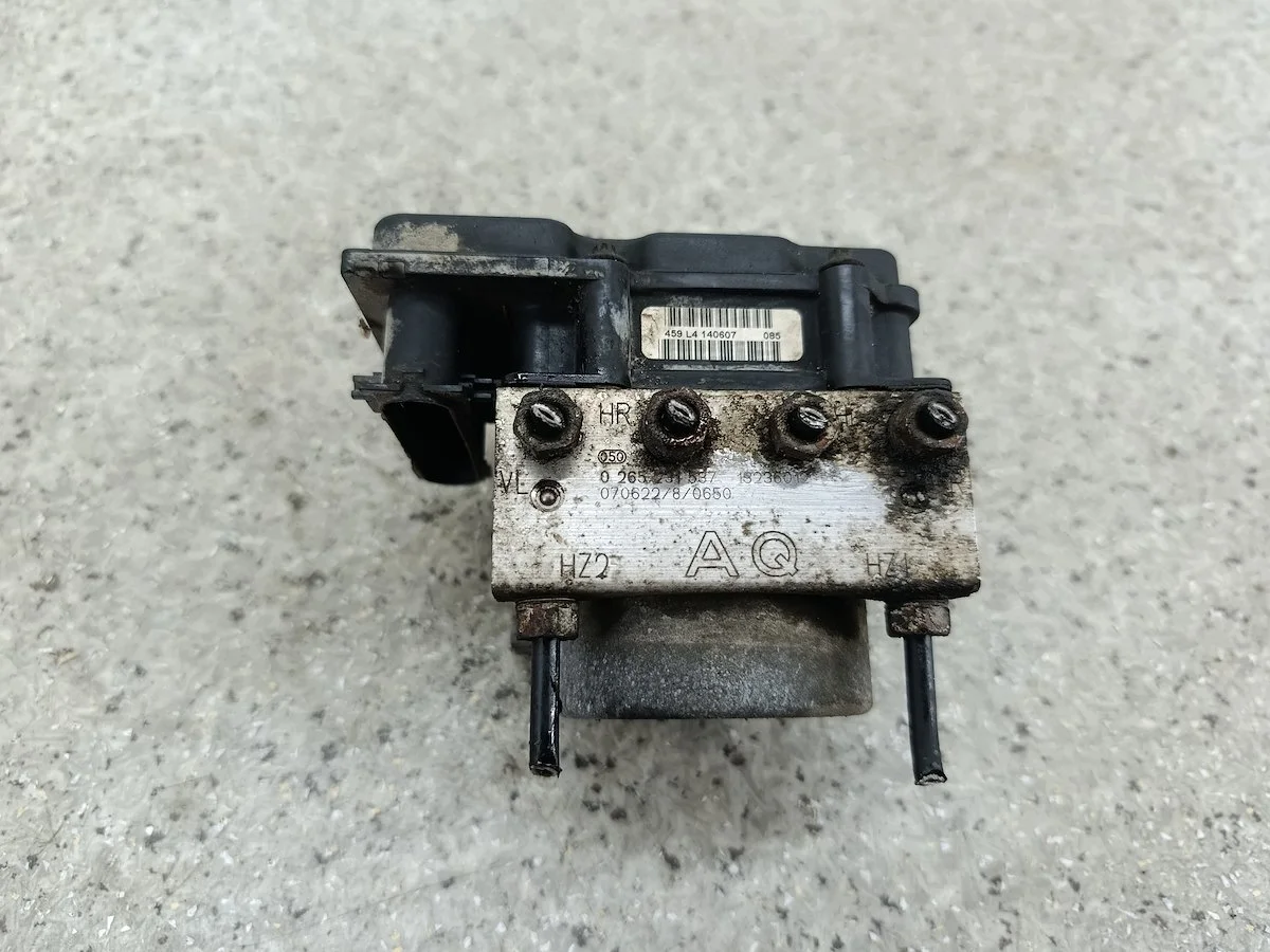 ABS Pump Opel Corsa D 13236012 BOSCH