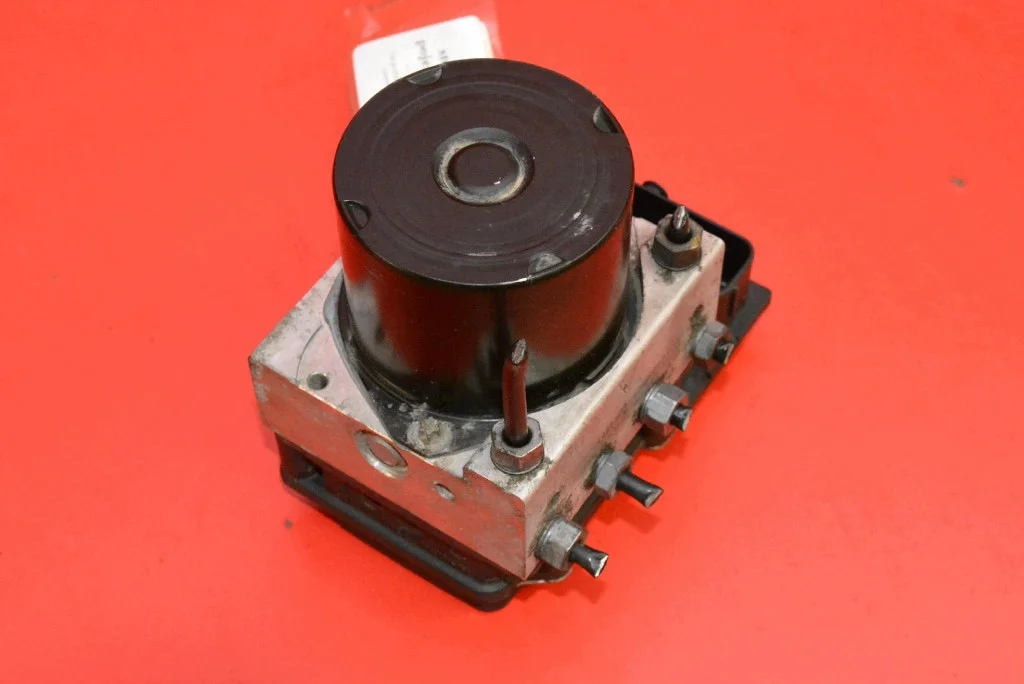 ABS-pumppu Skoda Fabia II 6R0614117F image 5