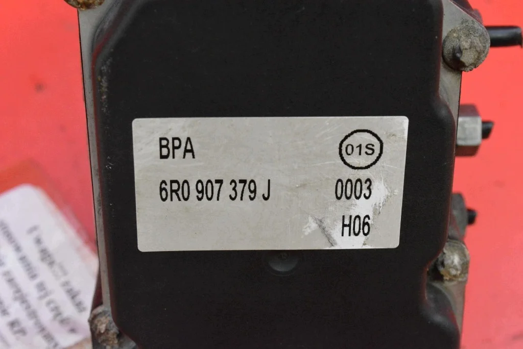 ABS-pumppu Skoda Fabia II 6R0614117F image 7