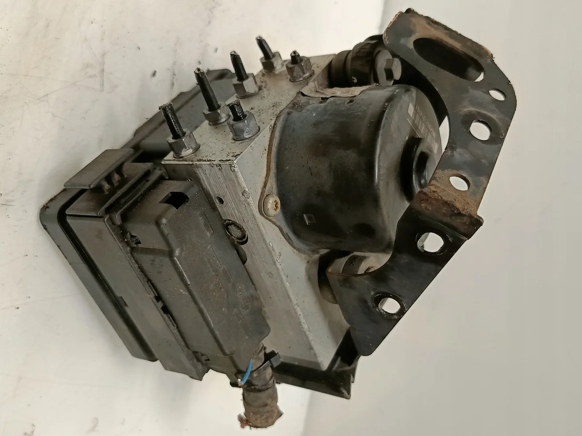 Volkswagen 7M3614111M Bremspumpe gebraucht thumbnail 4