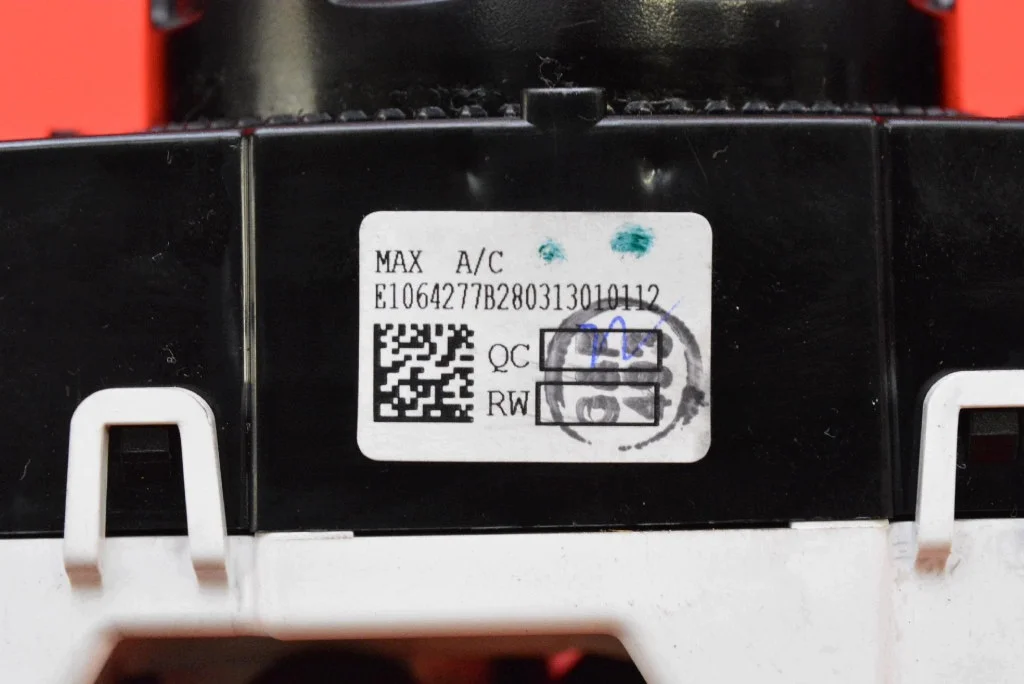 Panel Climatización Ford Fiesta MK7 8A61-18549 image 9